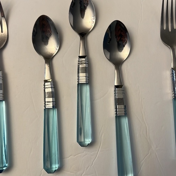 Vintage Jeweled Lucite Handle 5 pc Service for 2 plus extras Silverware Flatware - Picture 6 of 10